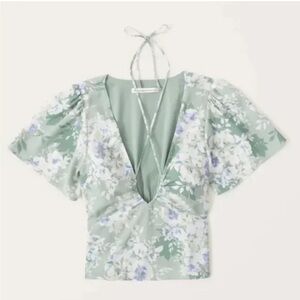Abercrombie and Fitch Floral Front Keyhole Blouse